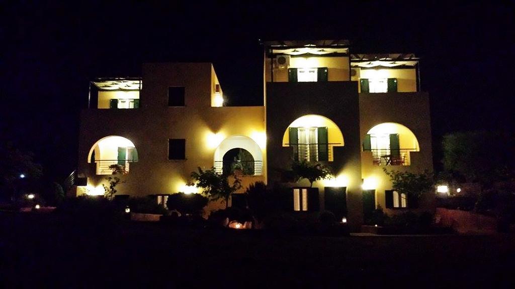 Giannikas Apartments Livadi  Esterno foto